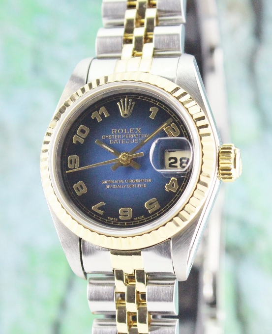 (image for) A ROLEX LADY SIZE OYSTER PERPETUAL DATEJUST / 69173